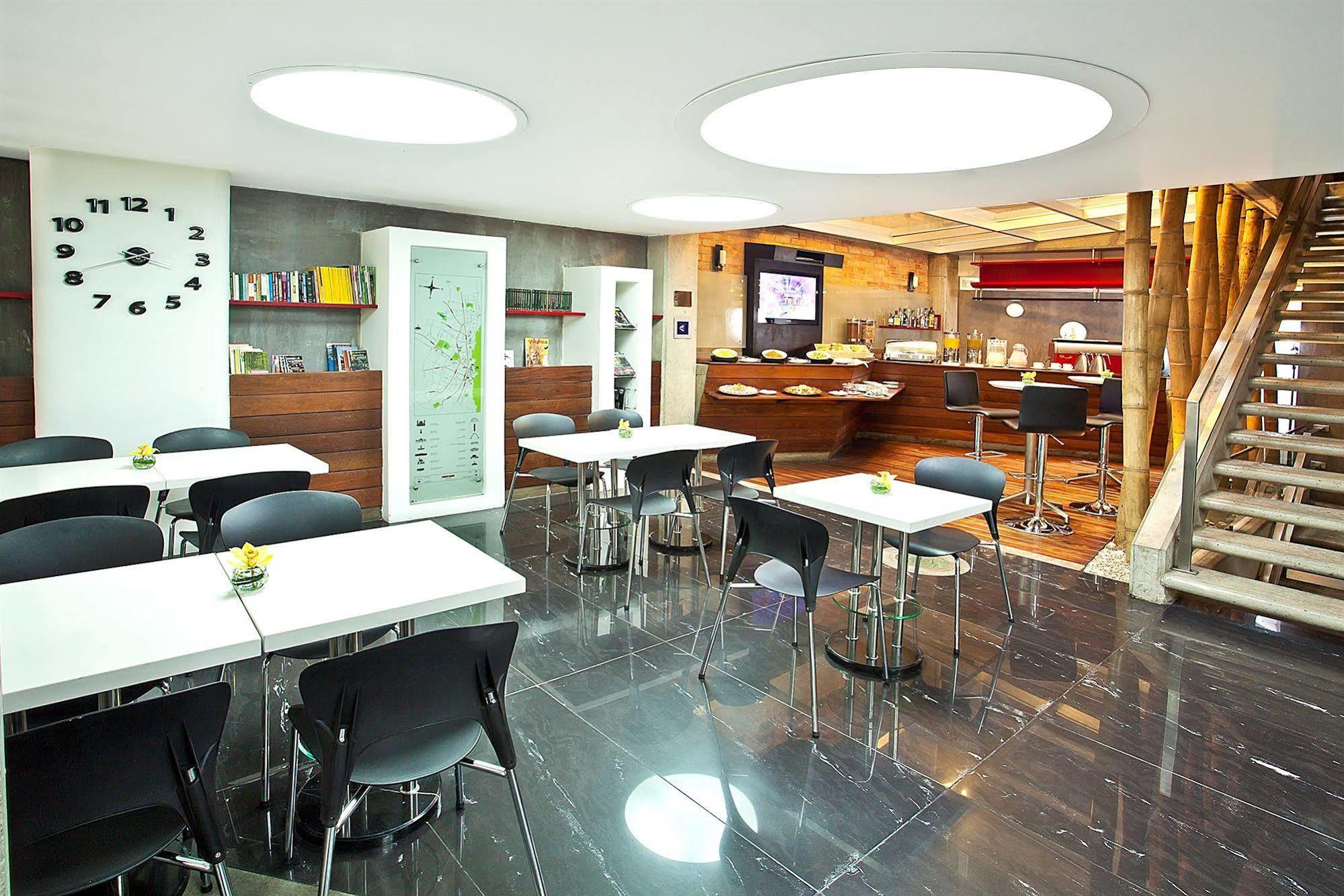 Estelar Apartamentos Aeropuerto Bogotá Extérieur photo